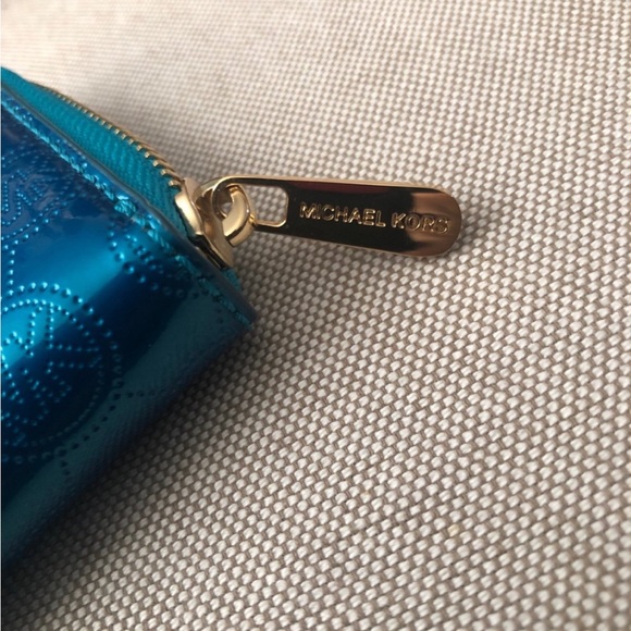 Micheal Kors Wallet/Wristlet! - Picture 3 of 6